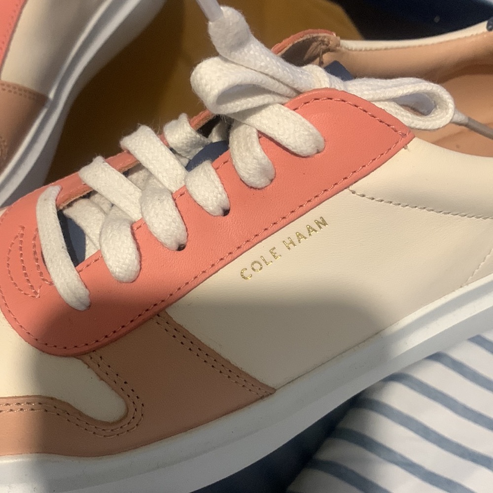 Cole Hana. Women’s Sneakers! - Picture 7 of 7